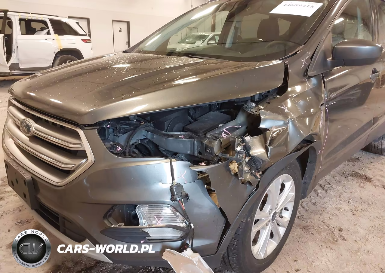 2017 Ford Escape Se VIN:1FMCU9GD7HUD88777 - 6