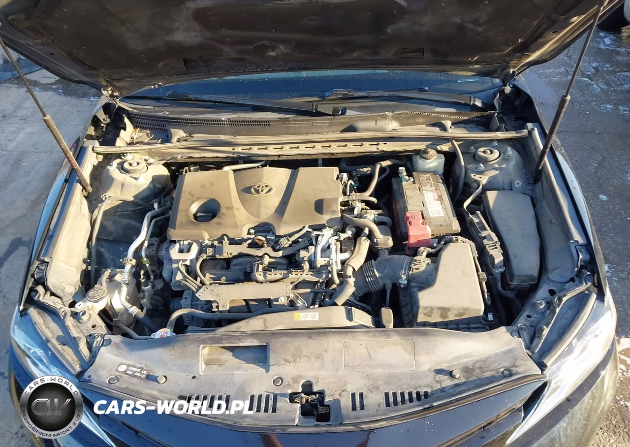 2018 Toyota Camry Le VIN:4T1B11HK3JU083477 - 10