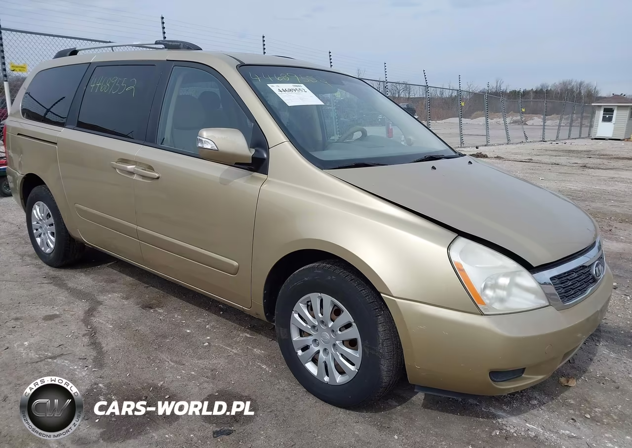 2011 Kia Sedona Lx