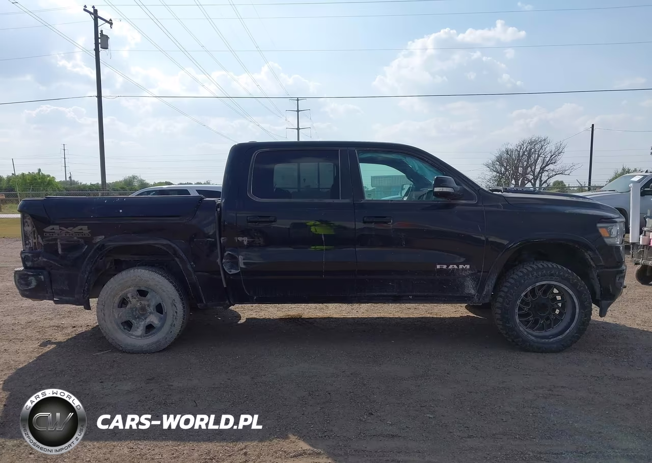 2019 Ram 1500 Laramie 4X4 5'7 Box VIN:1C6SRFJT9KN806989 - 13