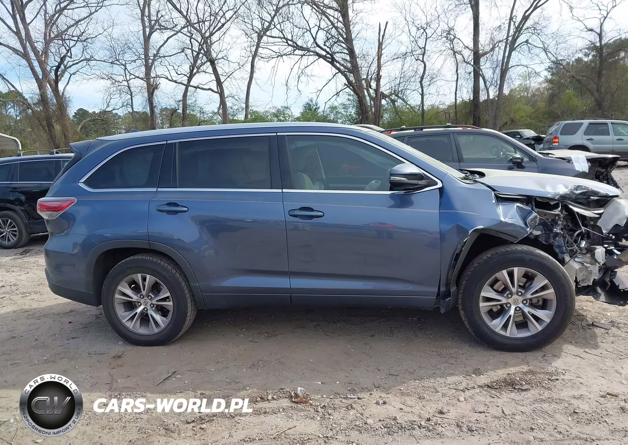 2015 Toyota Highlander Xle V6 VIN:5TDKKRFH3FS087970 - 14