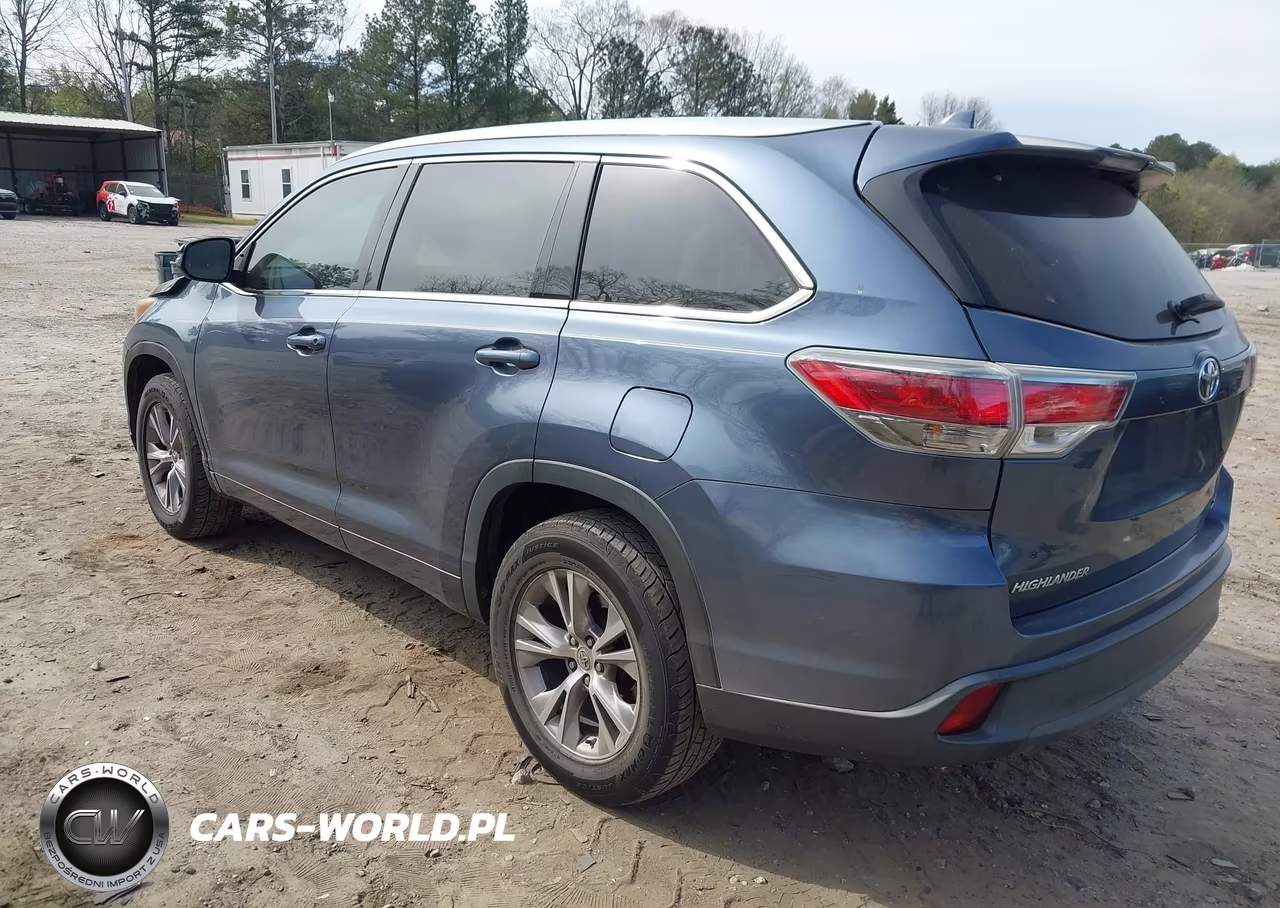 2015 Toyota Highlander Xle V6 VIN:5TDKKRFH3FS087970 - 3