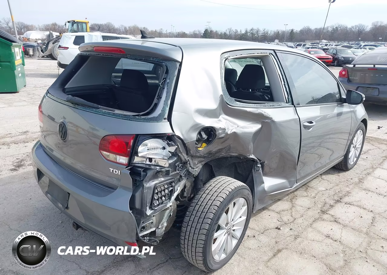 2011 Volkswagen Golf Tdi 2-Door VIN:WVWMM7AJ5BW307024 - 4