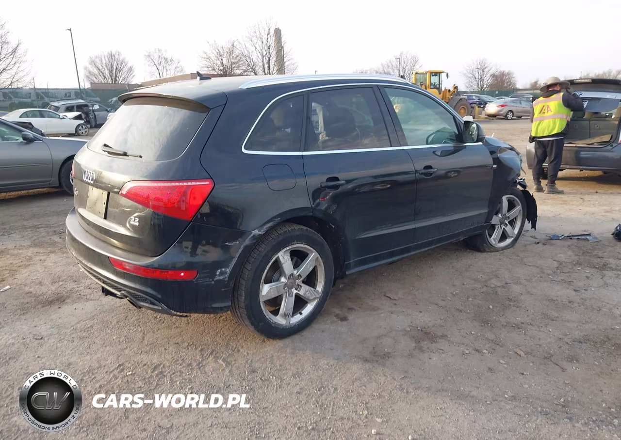 2011 Audi Q5 3.2 Premium Plus VIN:WA1DKAFPXBA110826 - 4