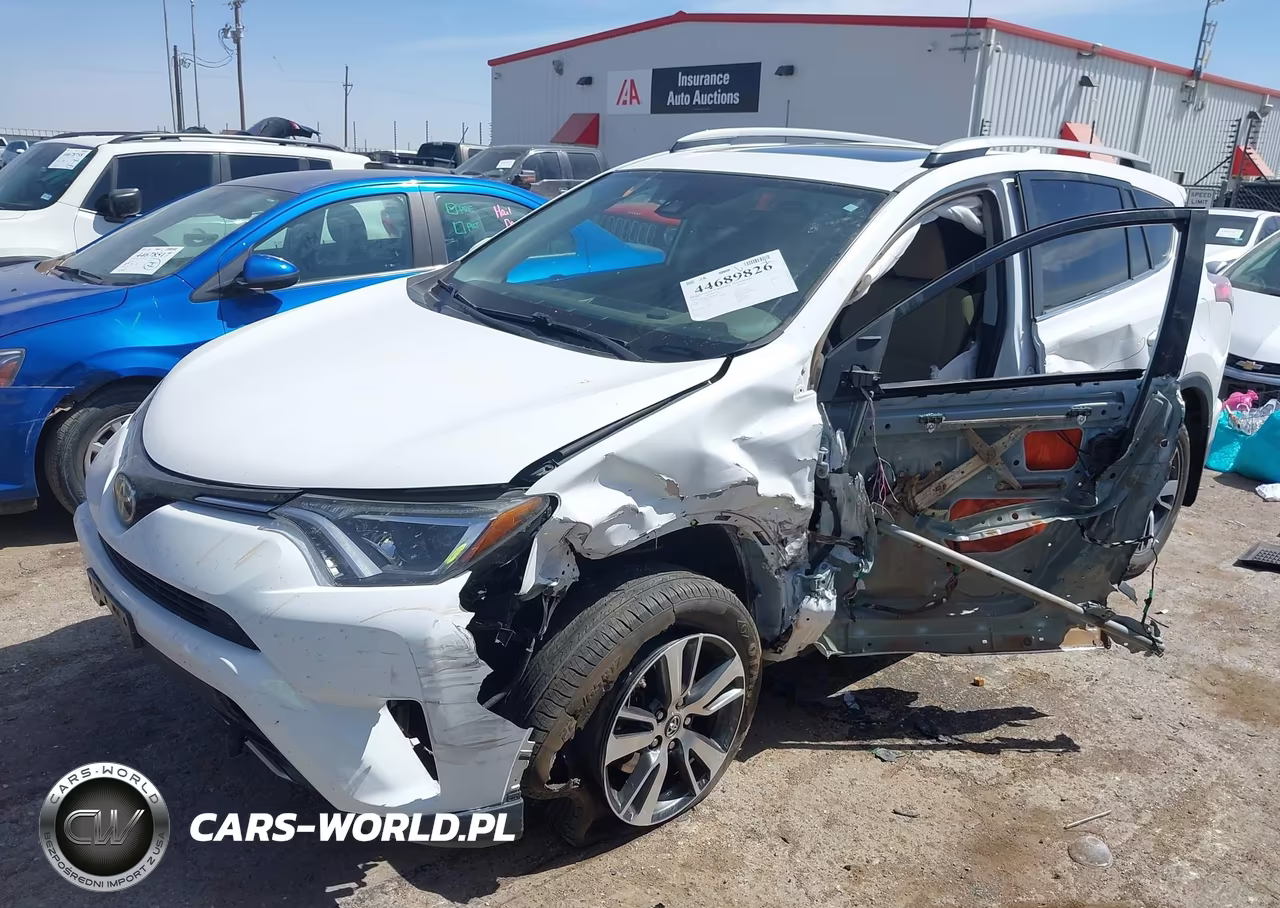 2018 Toyota Rav4 Xle VIN:2T3RFREV5JW845390 - 2