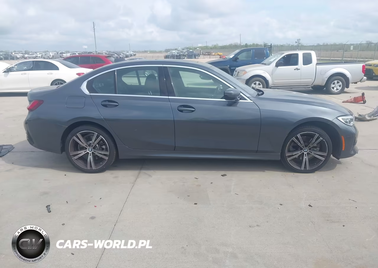 2022 BMW 330I VIN:3MW5R1J07N8C30130 - 13