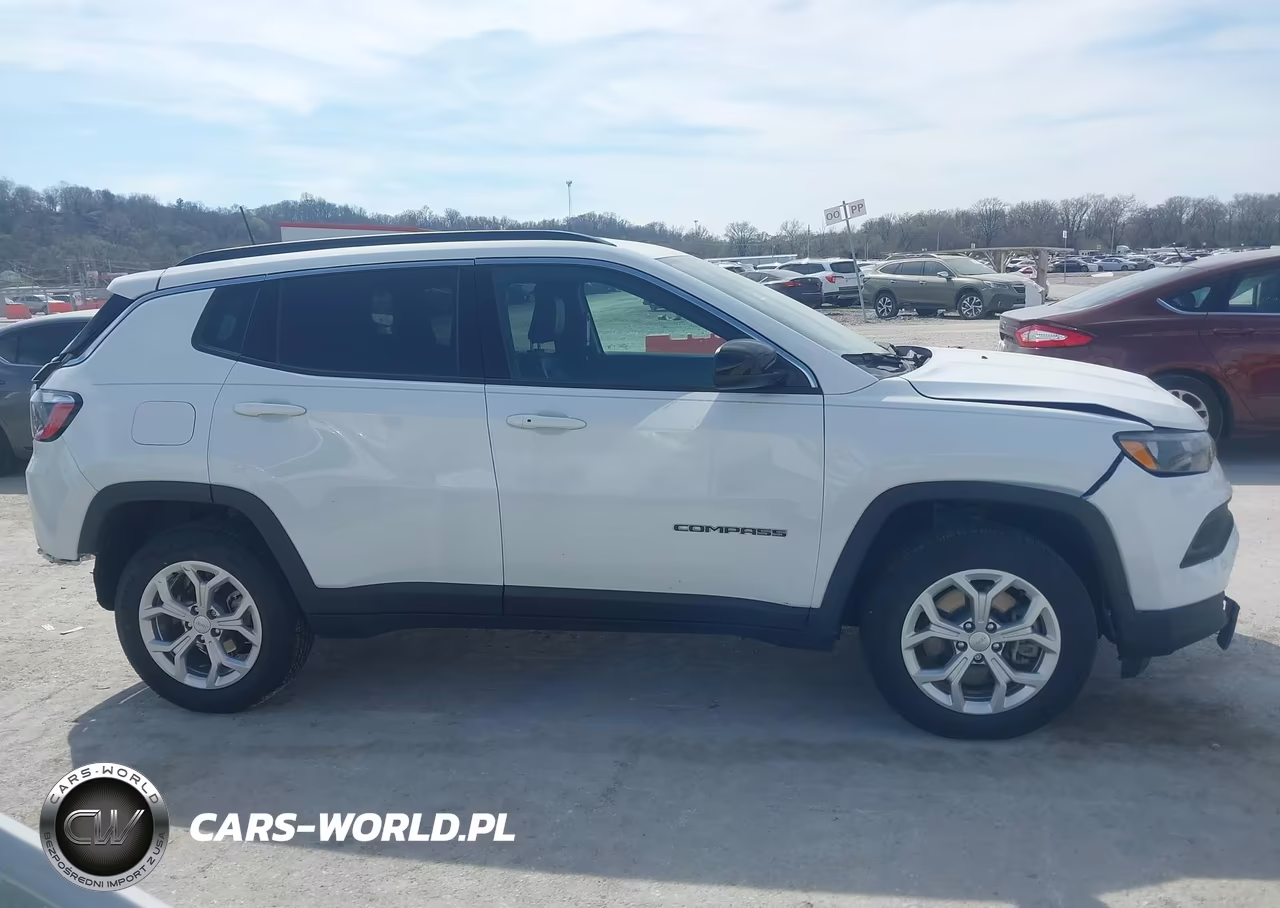 2024 Jeep Compass Latitude 4X4 VIN:3C4NJDBN8RT105596 - 14