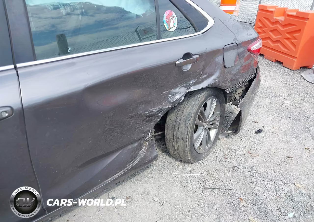 2015 Toyota Camry Se VIN:4T1BF1FK0FU028402 - 6