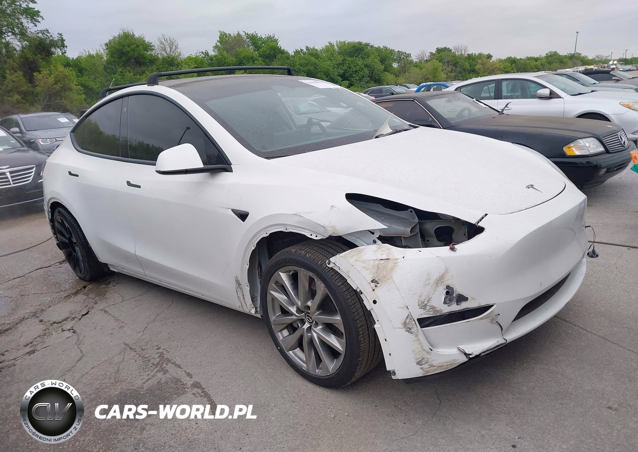 2021 Tesla Model Y Standard Range Rear-Wheel Drive