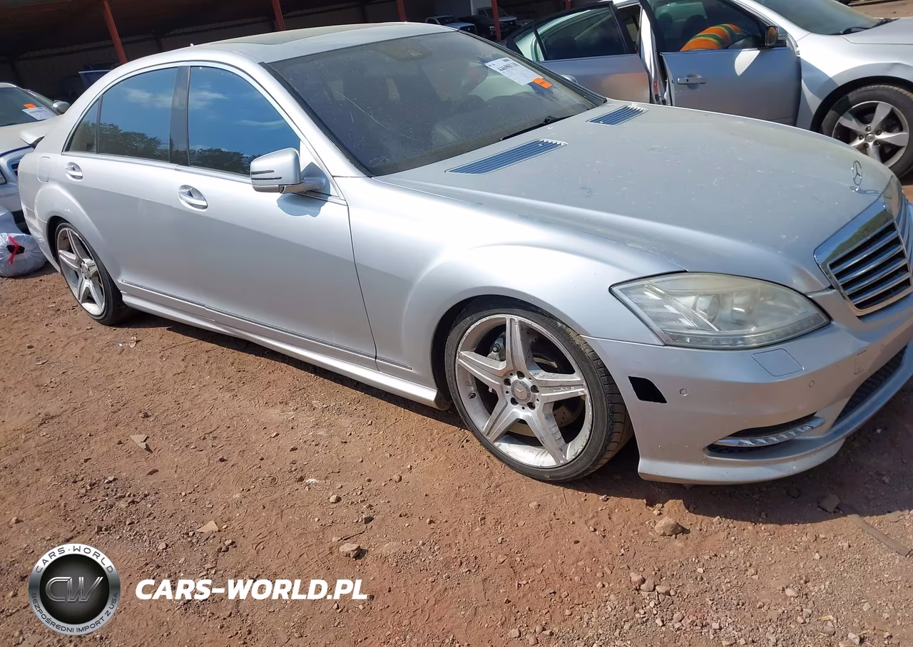 2011 Mercedes-Benz S 550
