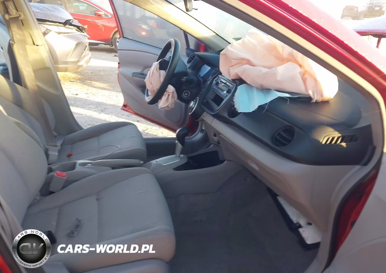 2012 Honda Insight VIN:JHMZE2H33CS000620 - 5