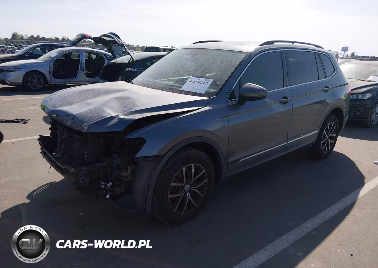 2018 Volkswagen Tiguan 2.0T Se-2.0T Sel VIN:3VV3B7AX2JM214368 - 2