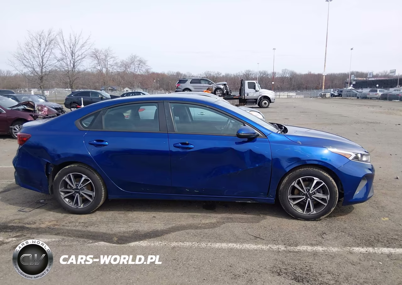 2023 Kia Forte Lxs VIN:3KPF24AD4PE553328 - 13