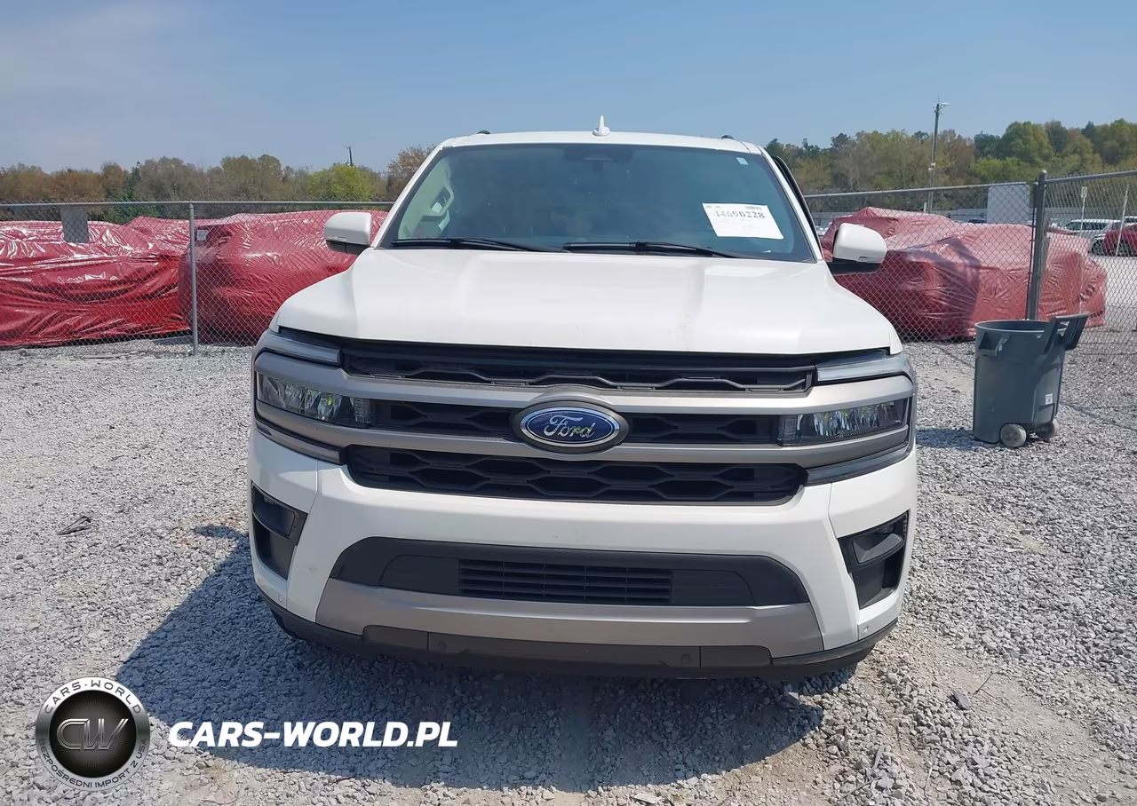 2023 Ford Expedition Xlt VIN:1FMJU1H80PEA66341 - 13