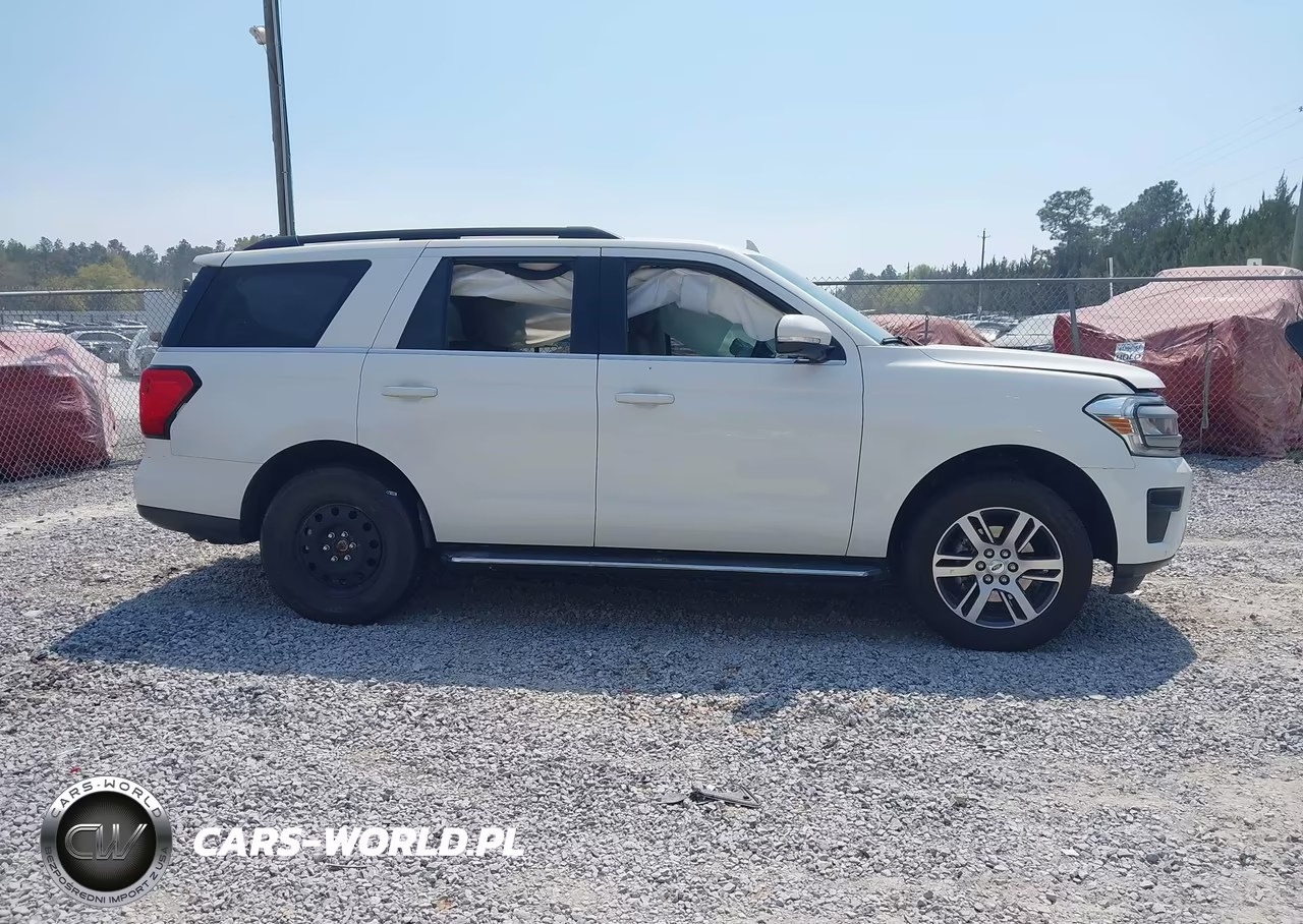 2023 Ford Expedition Xlt VIN:1FMJU1H80PEA66341 - 14
