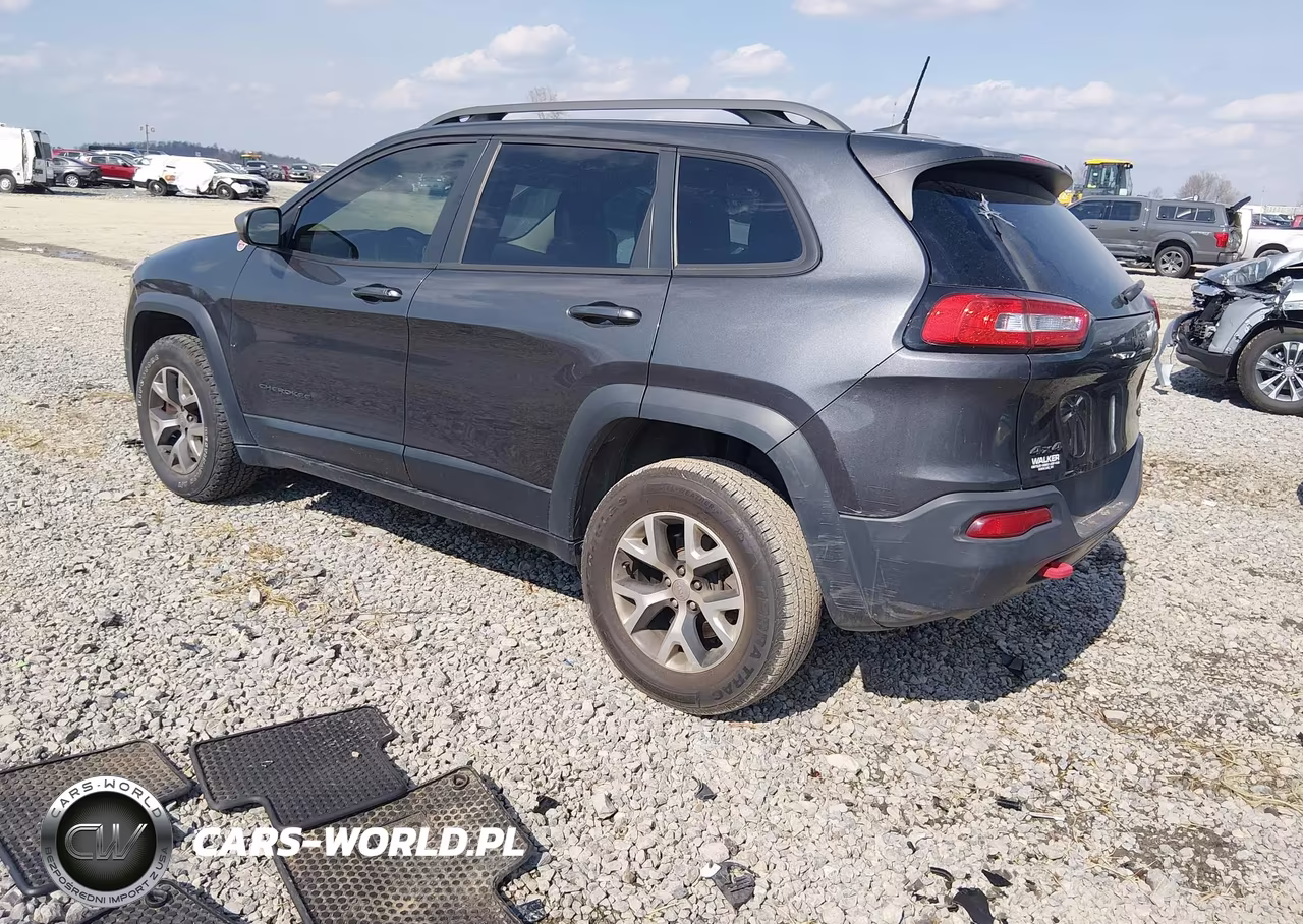 2017 Jeep Cherokee Trailhawk 4X4 VIN:1C4PJMBS8HW591222 - 3