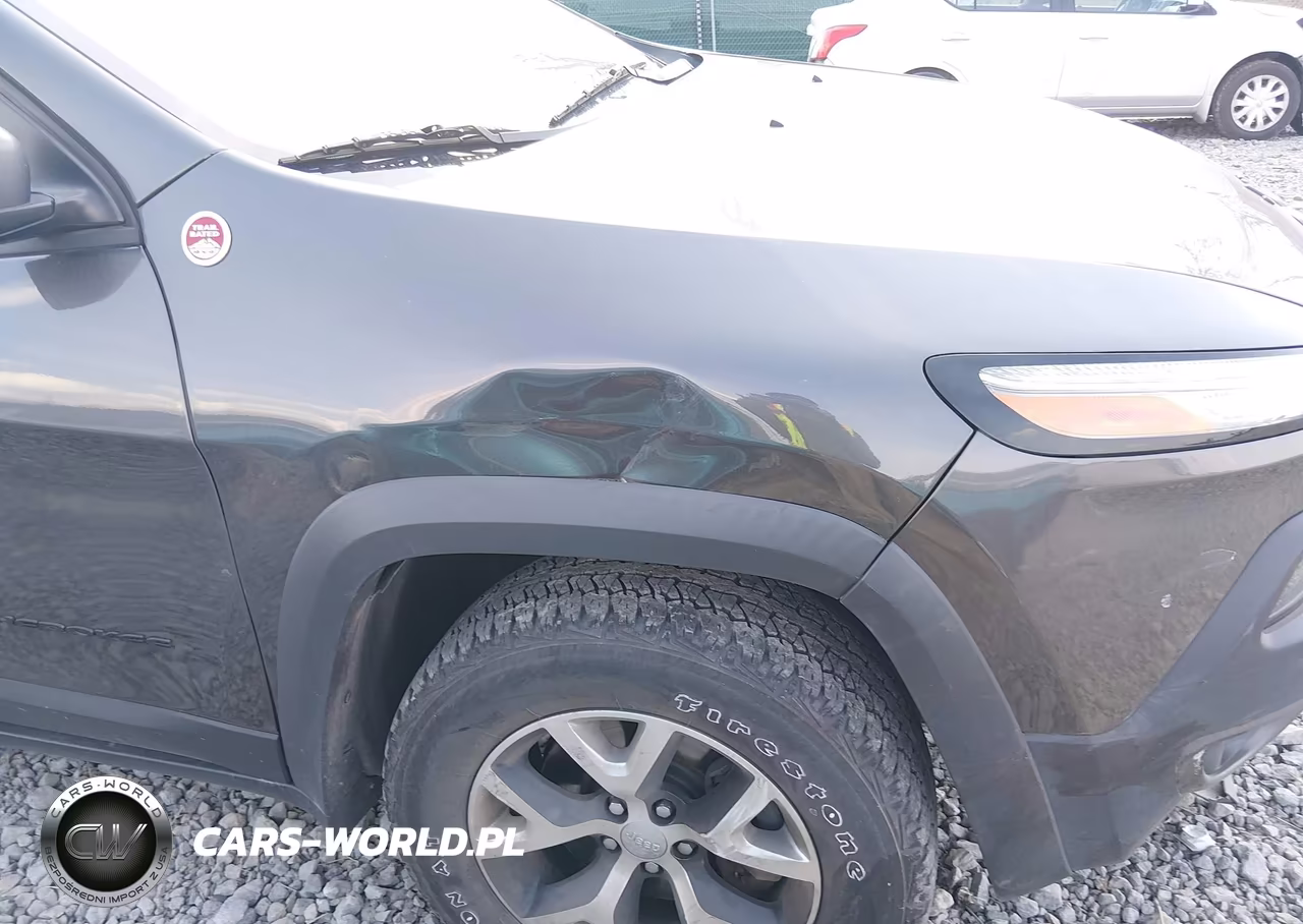 2017 Jeep Cherokee Trailhawk 4X4 VIN:1C4PJMBS8HW591222 - 6