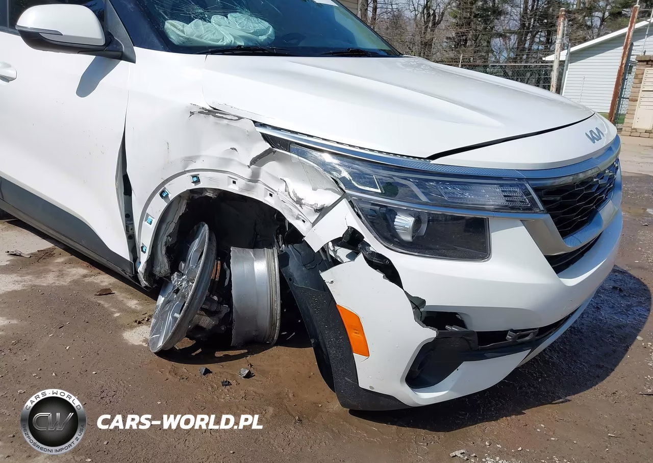 2023 Kia Seltos S VIN:KNDEU2AA1P7433583 - 6