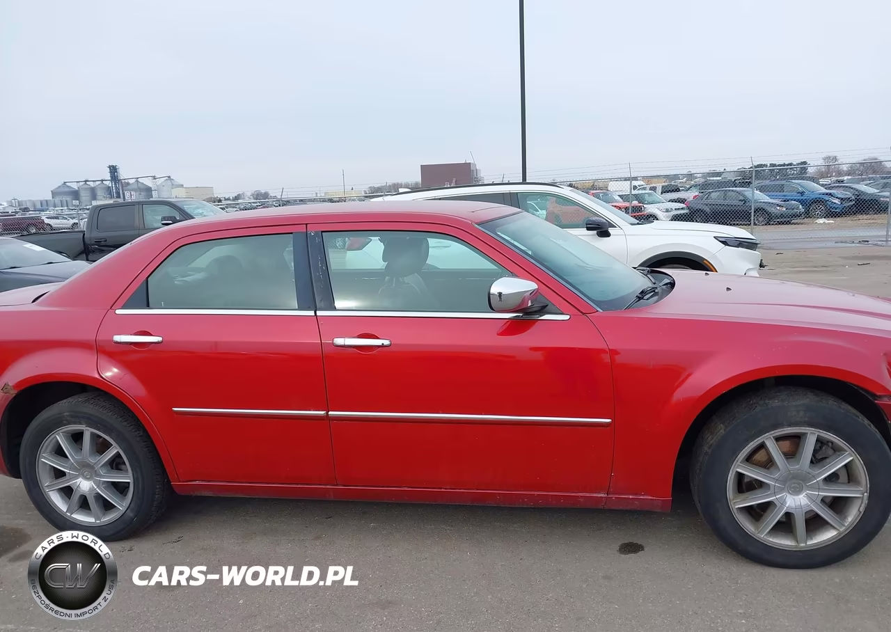 2010 Chrysler 300 Touring-Signature Series VIN:2C3CK5CV6AH302521 - 14