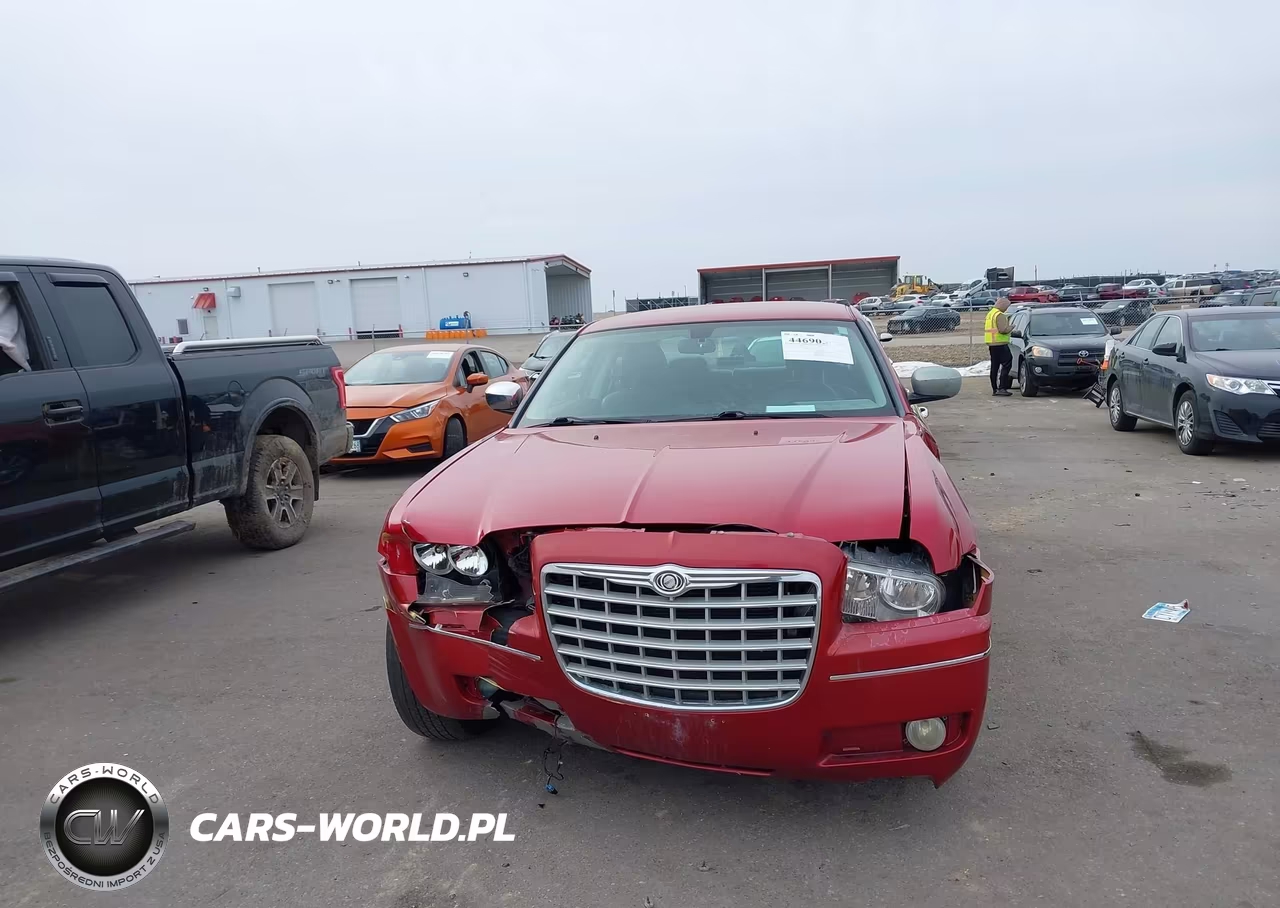 2010 Chrysler 300 Touring-Signature Series VIN:2C3CK5CV6AH302521 - 6