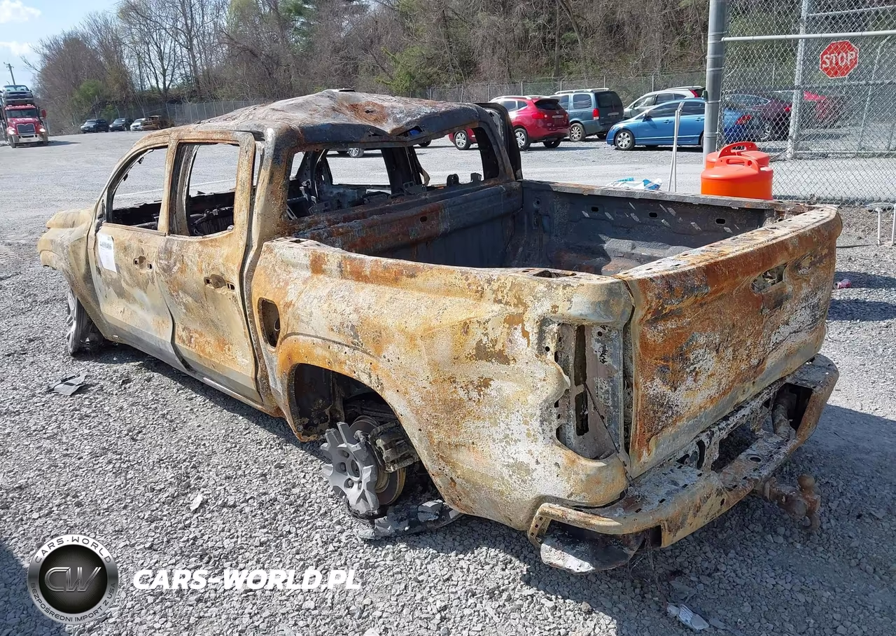 2025 Chevrolet Colorado 4Wd Trail Boss VIN:1GCPTEEK2S1130632 - 3