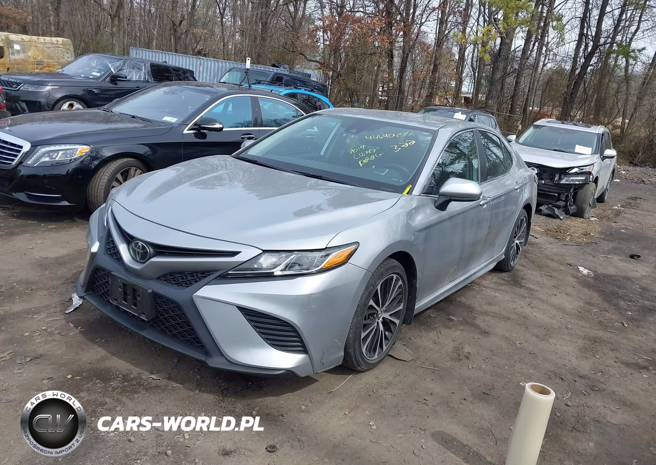 2019 Toyota Camry Se VIN:4T1B11HK8KU271087 - 2