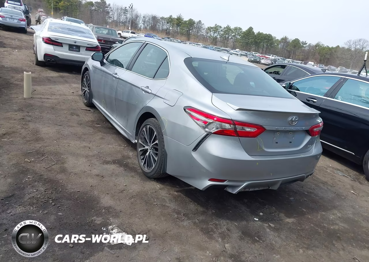2019 Toyota Camry Se VIN:4T1B11HK8KU271087 - 3
