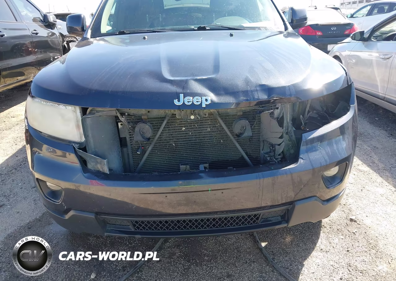 2013 Jeep Grand Cherokee Laredo VIN:1C4RJFAG5DC594964 - 13