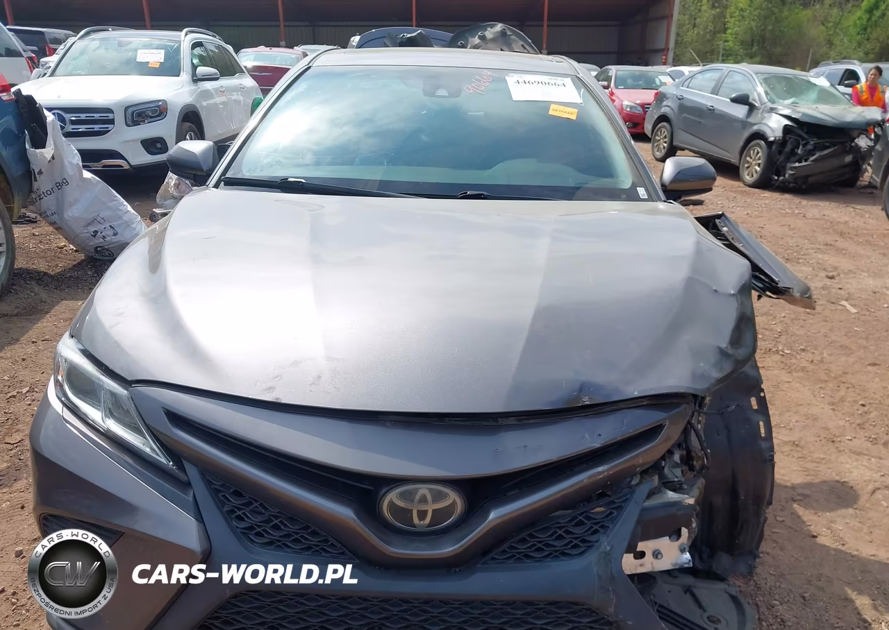 2018 Toyota Camry Se VIN:4T1B11HK3JU141541 - 12