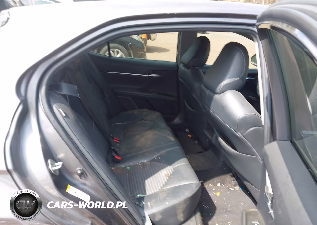 2018 Toyota Camry Se VIN:4T1B11HK3JU141541 - 8