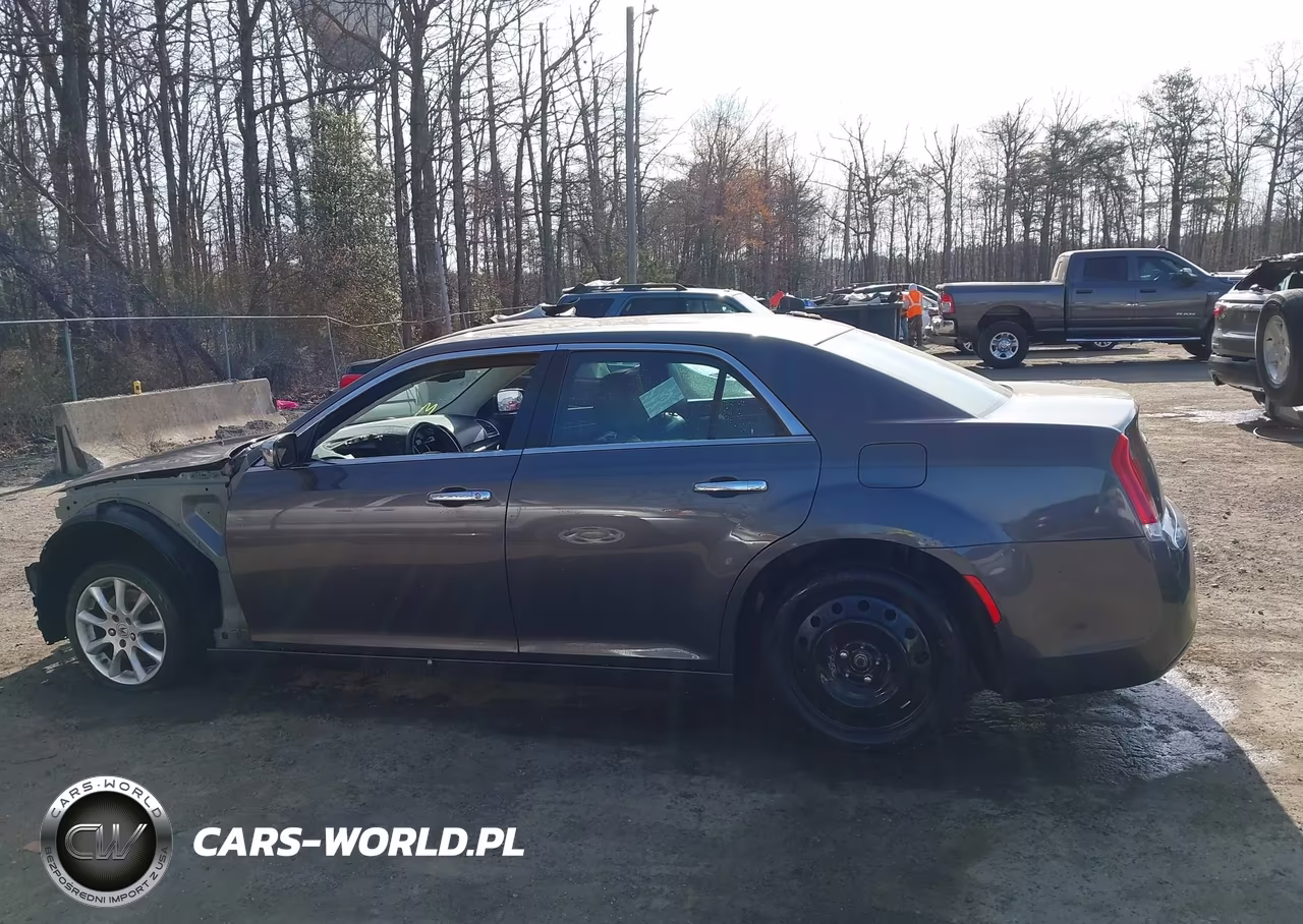 2017 Chrysler 300C VIN:2C3CCAEG8HH579718 - 14