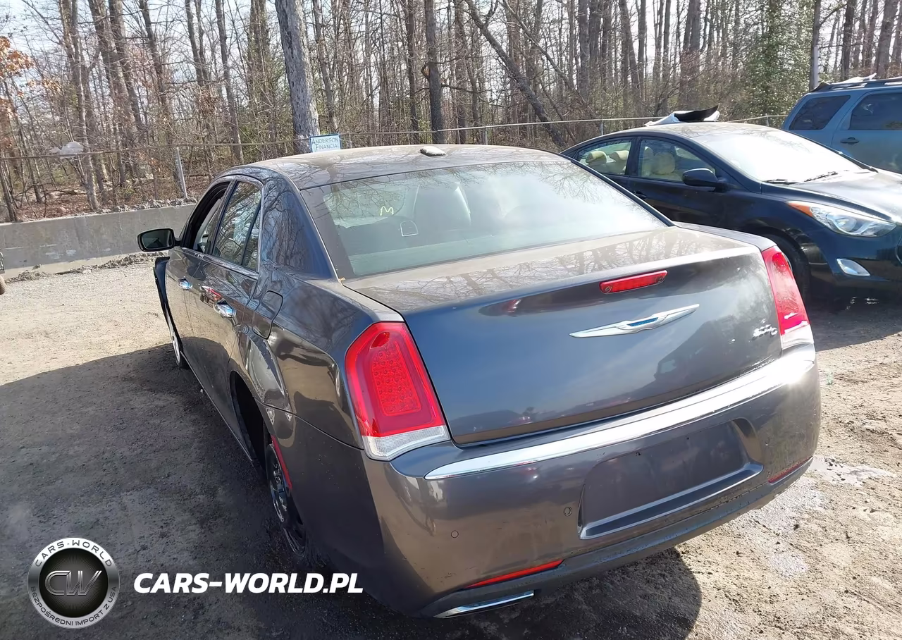 2017 Chrysler 300C VIN:2C3CCAEG8HH579718 - 3