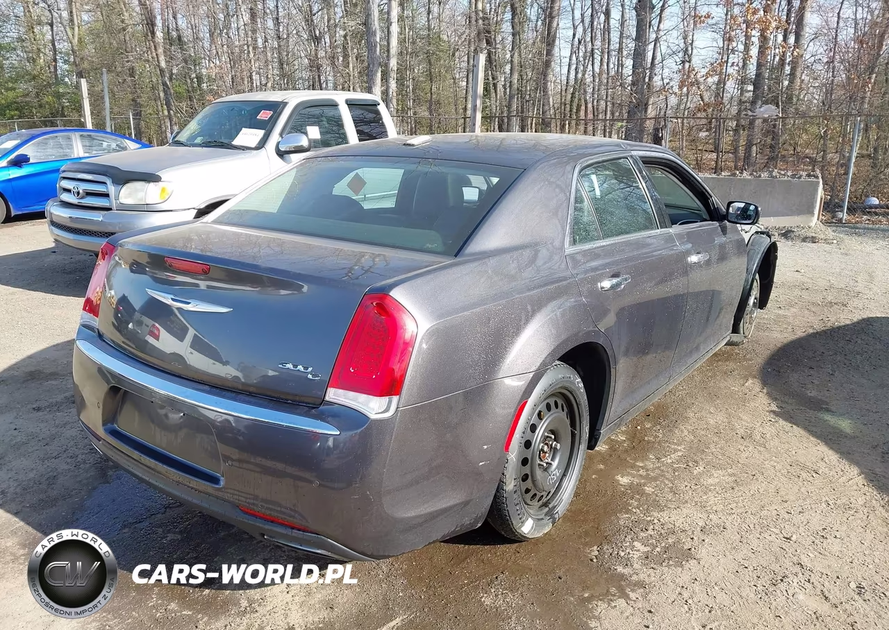 2017 Chrysler 300C VIN:2C3CCAEG8HH579718 - 4