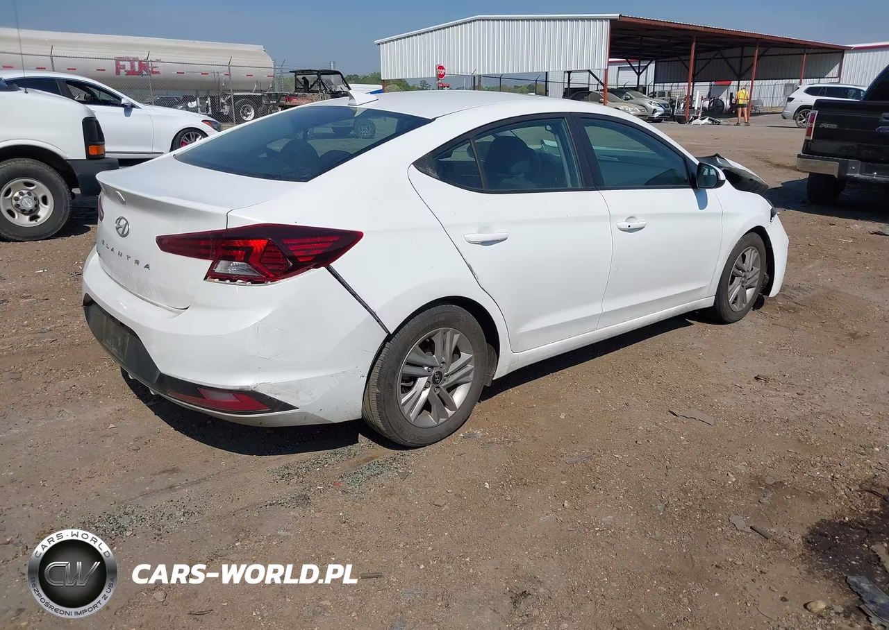 2020 Hyundai Elantra Value Edition VIN:5NPD84LF9LH522246 - 4