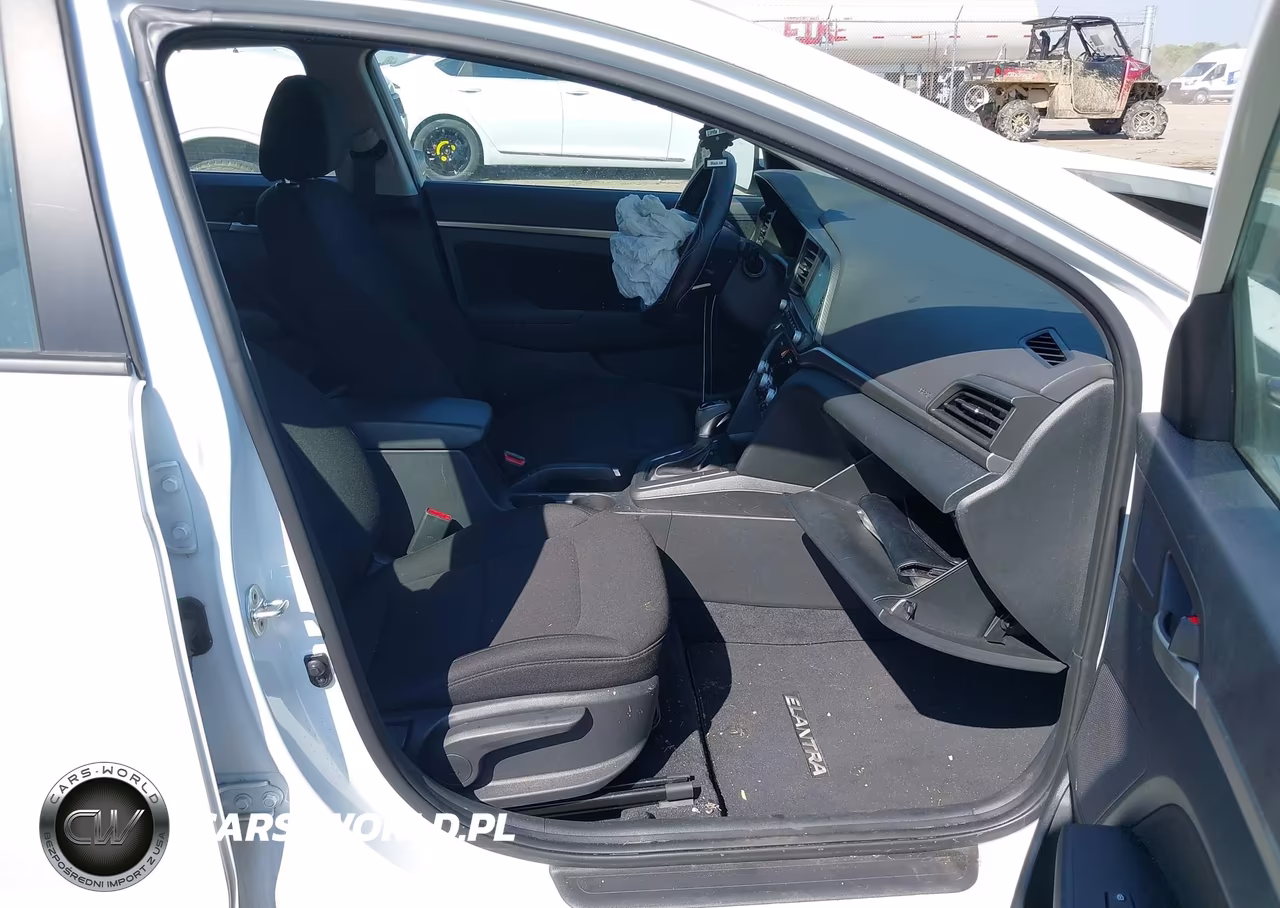 2020 Hyundai Elantra Value Edition VIN:5NPD84LF9LH522246 - 5