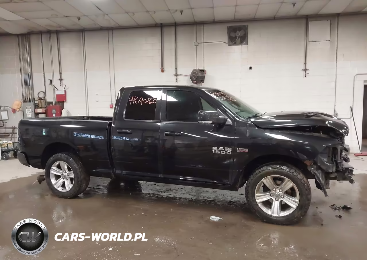 2016 Ram 1500 Sport VIN:1C6RR7HT4GS139784 - 13