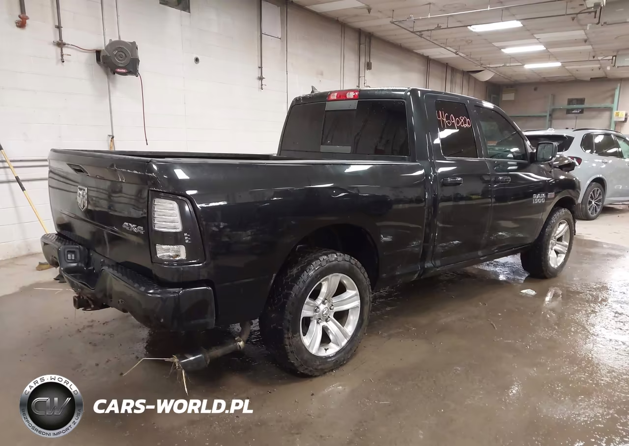 2016 Ram 1500 Sport VIN:1C6RR7HT4GS139784 - 4