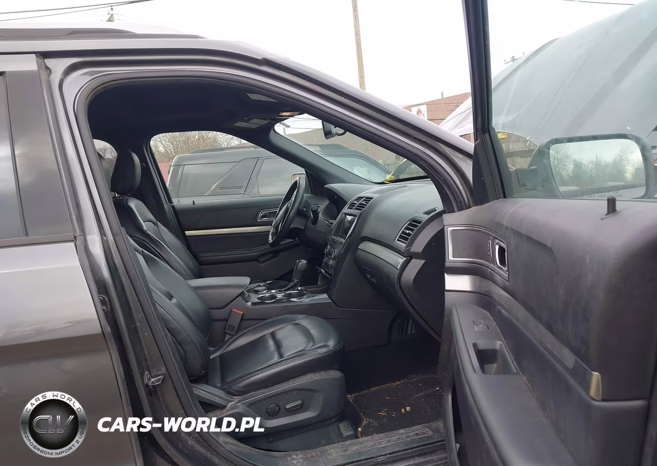 2019 Ford Explorer Xlt VIN:1FM5K8D8XKGB05682 - 5