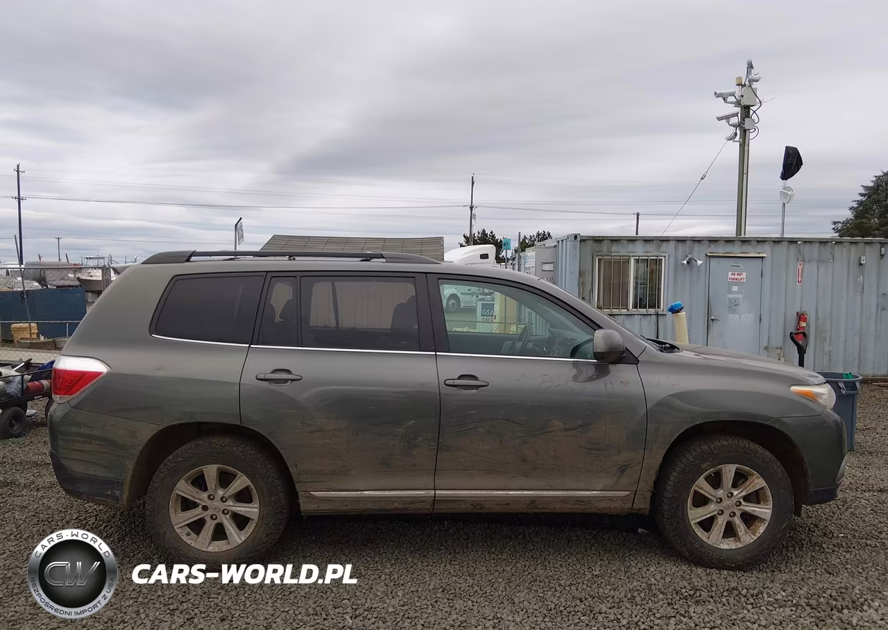 2013 Toyota Highlander Base Plus V6 VIN:5TDBK3EH4DS237886 - 13