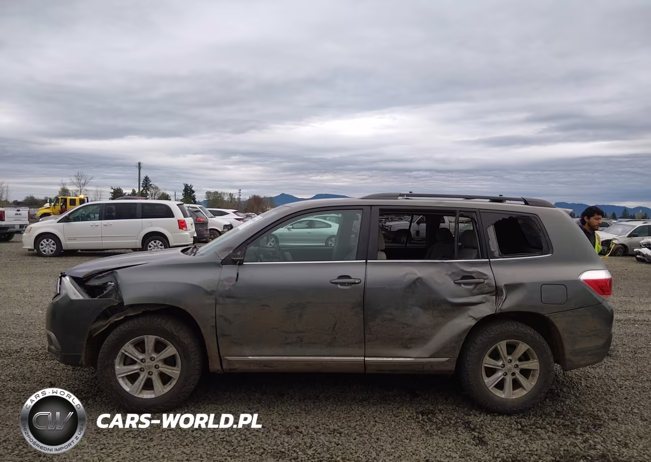 2013 Toyota Highlander Base Plus V6 VIN:5TDBK3EH4DS237886 - 14