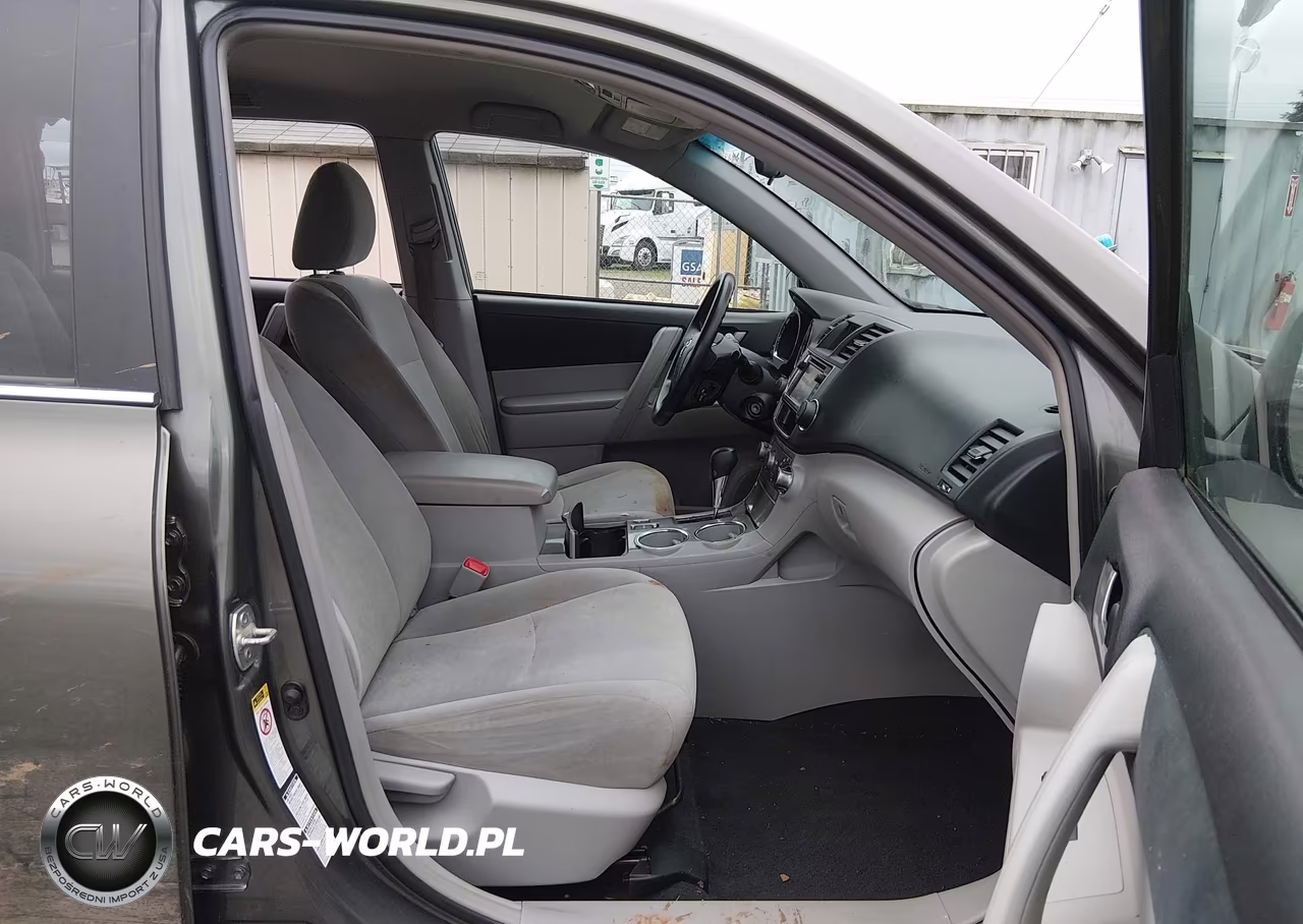 2013 Toyota Highlander Base Plus V6 VIN:5TDBK3EH4DS237886 - 5
