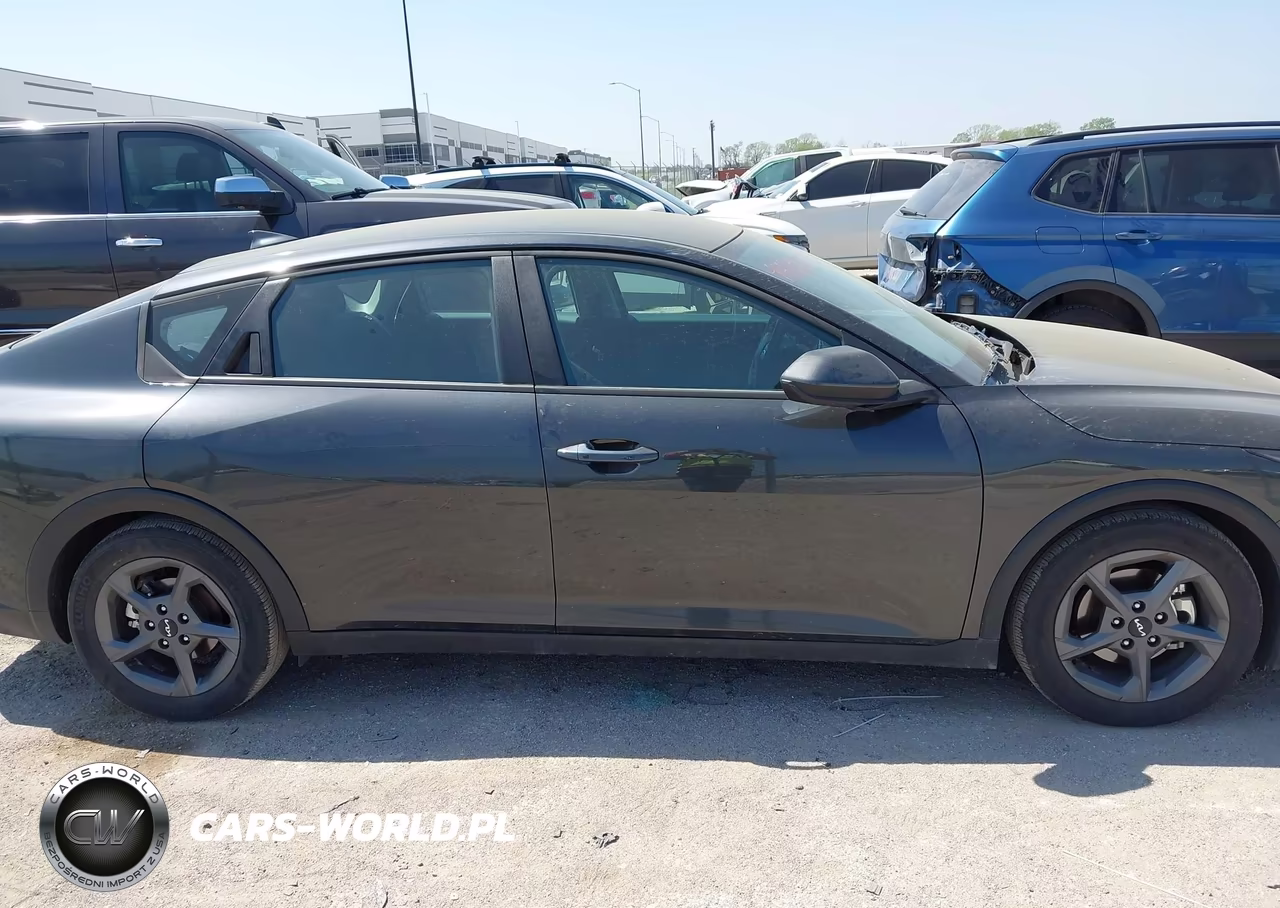 2025 Kia K4 Lxs VIN:3KPFT4DE5SE016624 - 13