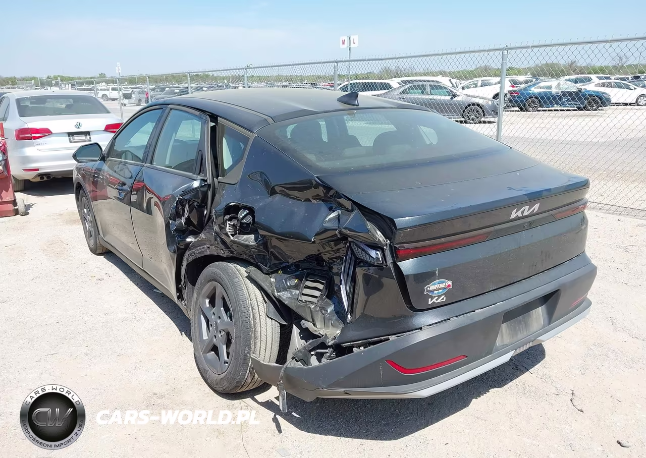 2025 Kia K4 Lxs VIN:3KPFT4DE5SE016624 - 3