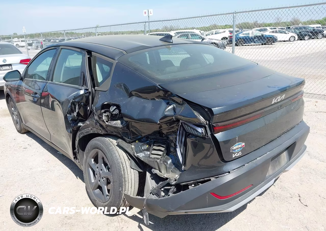2025 Kia K4 Lxs VIN:3KPFT4DE5SE016624 - 6
