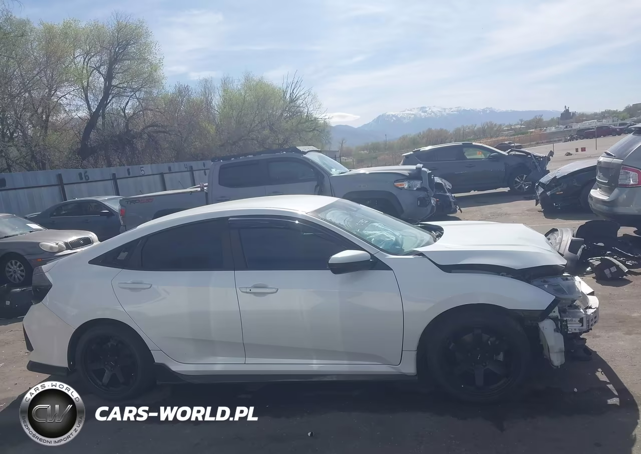 2019 Honda Civic Sport VIN:19XFC2F83KE029321 - 13