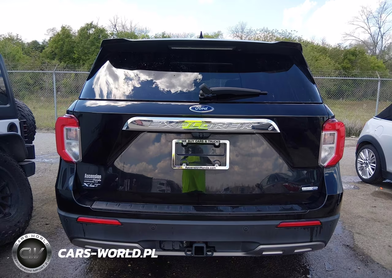 2020 Ford Explorer Xlt VIN:1FMSK8DH1LGA60779 - 16