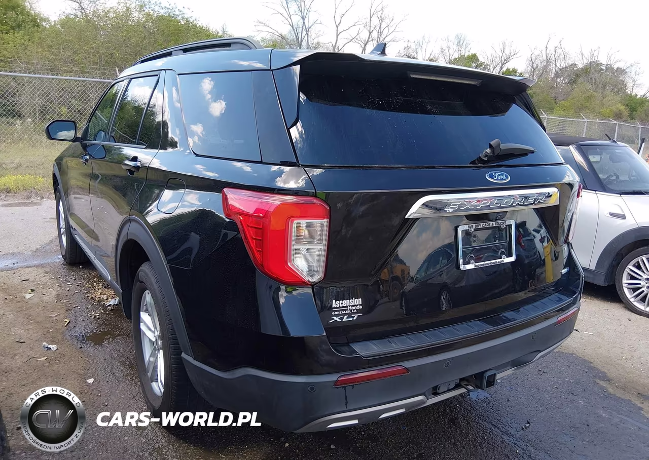 2020 Ford Explorer Xlt VIN:1FMSK8DH1LGA60779 - 3
