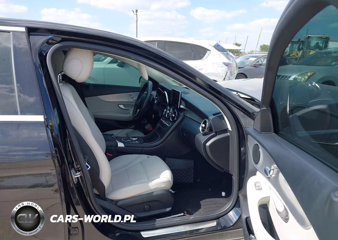 2017 Mercedes-Benz C 300 VIN:55SWF4JB3HU217599 - 5
