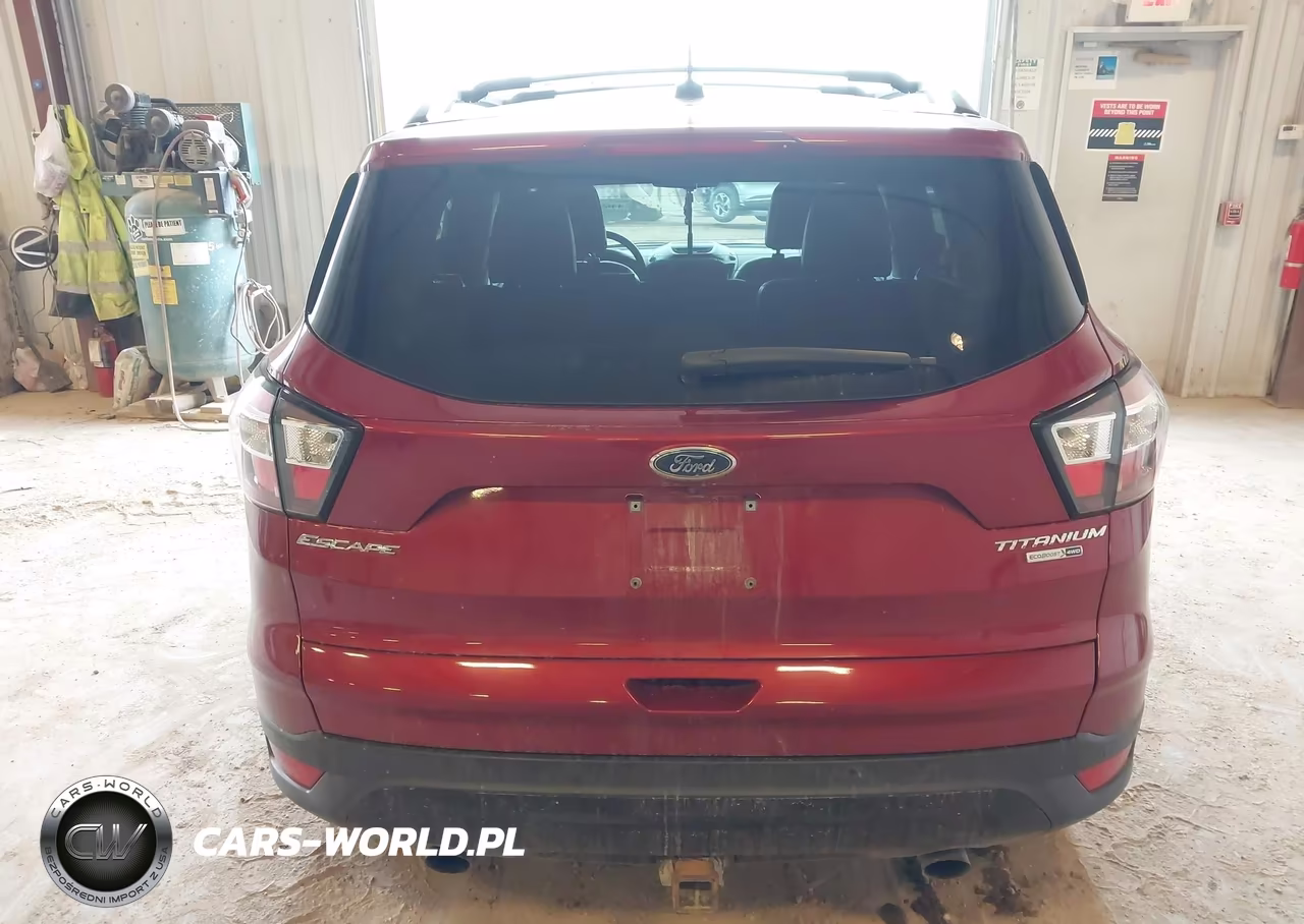 2017 Ford Escape Titanium VIN:1FMCU9J96HUD19129 - 16