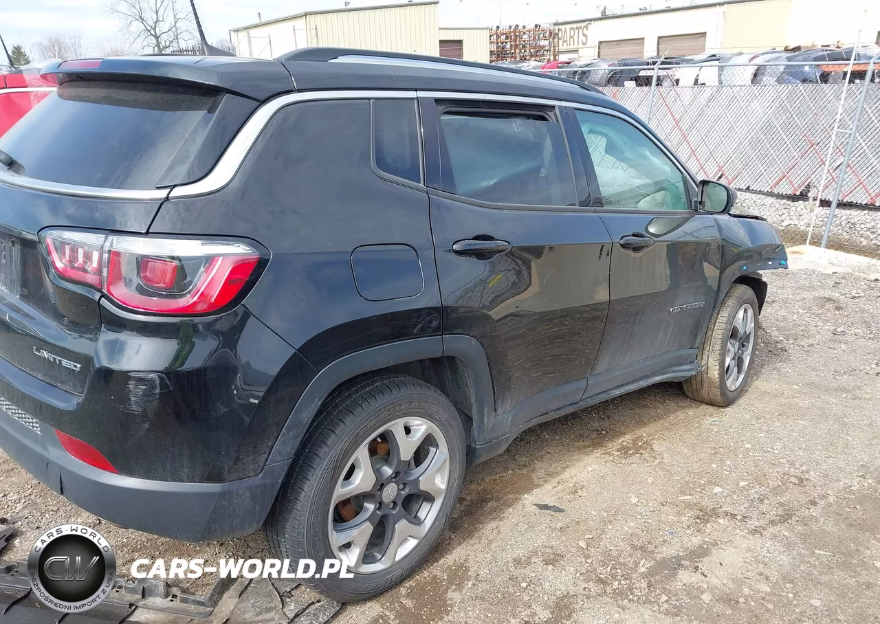 2019 Jeep Compass Limited 4X4 VIN:3C4NJDCB0KT678714 - 4